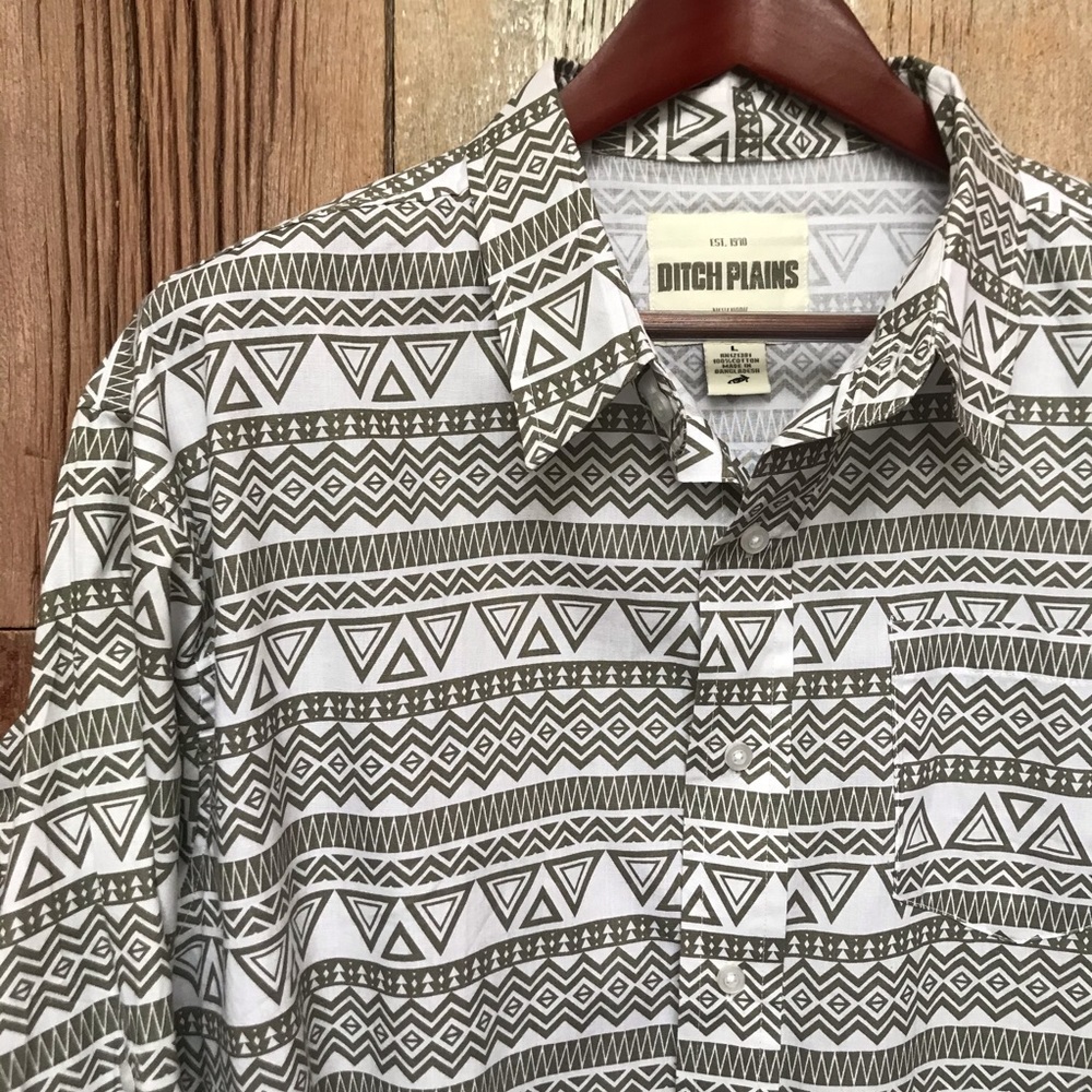 Ditch Plains Shirt Large